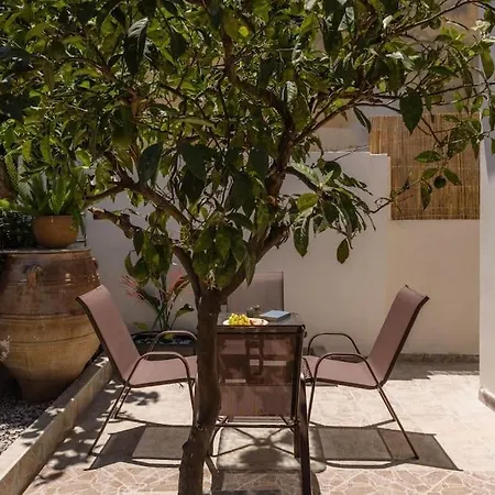 Estia Cozy Apartment, Hersonisos Holiday home *