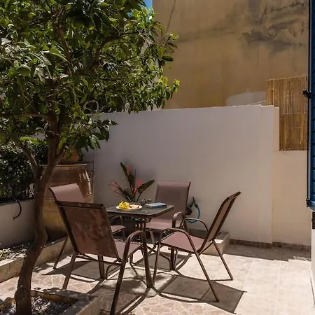 Semesterbostad Estia Cozy Apartment, Hersonisos Hersonissos (Crete)